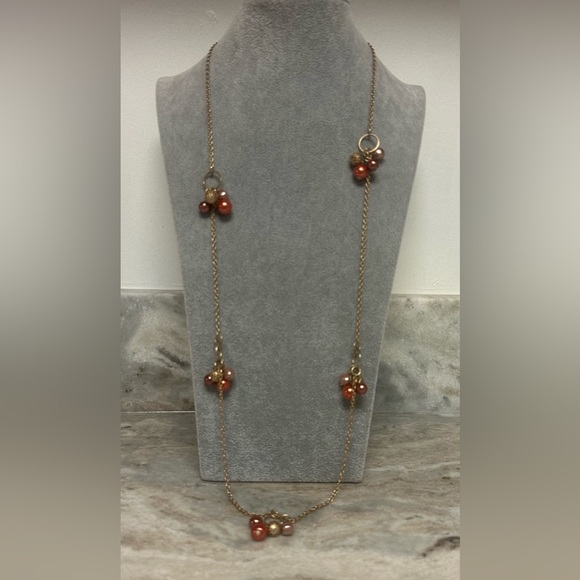 Jewelry - Elegant Pearl and Gold Chain Necklace